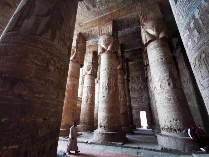 Temple Dendera, jasmine debels, egypt