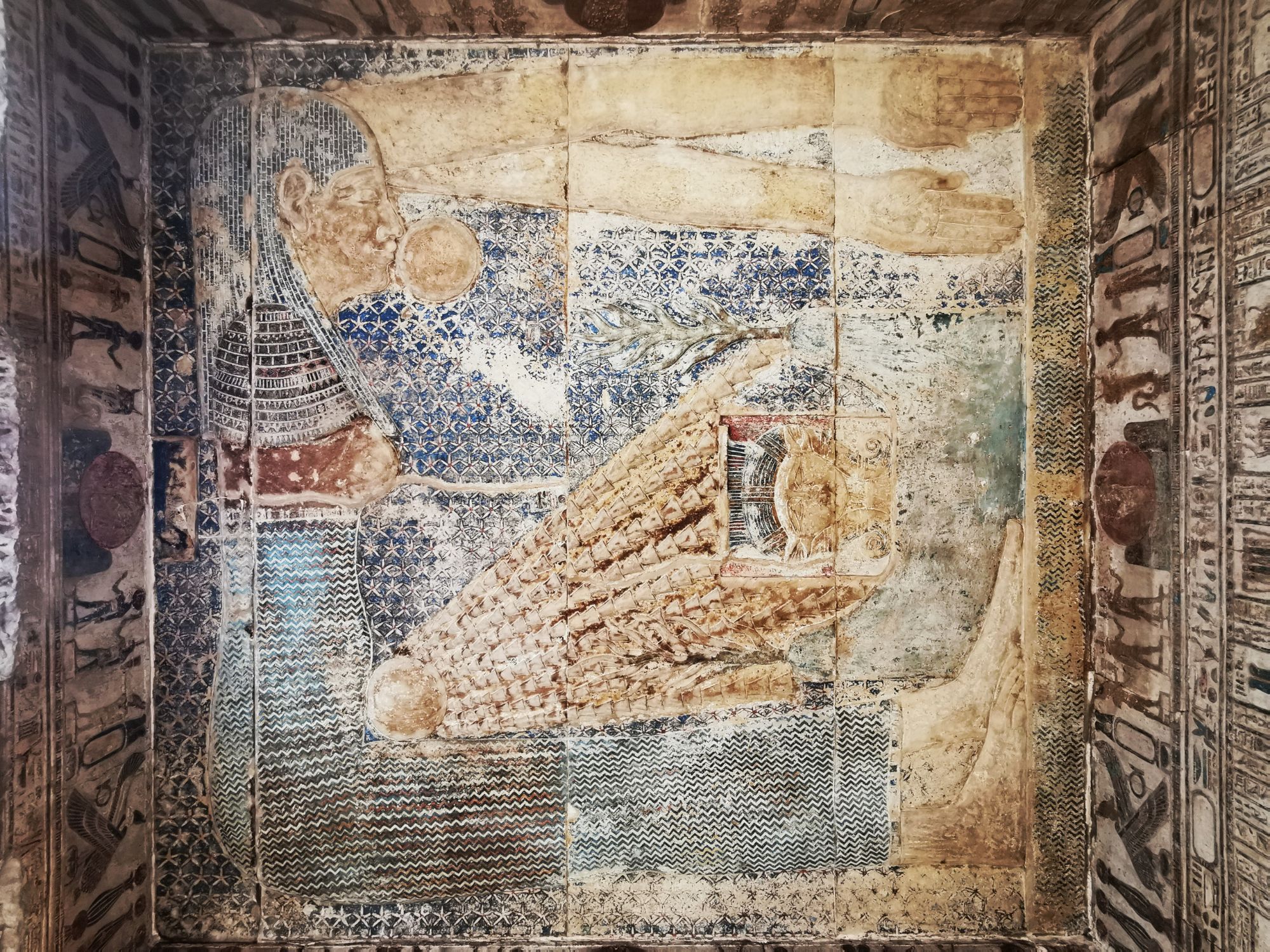 Temple Dendera, jasmine debels, egypt